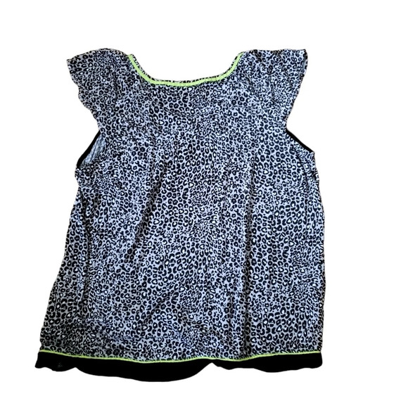💕Simply Vera animal print top - Picture 2 of 3